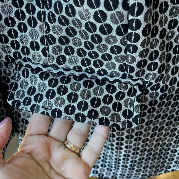 Peter Nygard Silver & Black Dot Roundels 3/4 sleeve jacket blazer art to wear - Picture 6 of 17